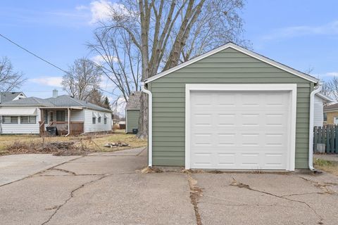 Tiny photo for 2036 46th Street, Rock Island, IL 61201 (MLS # 12547551)