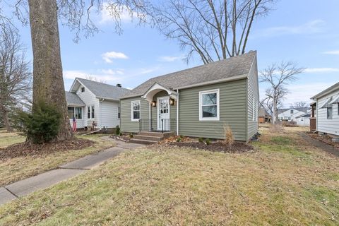Tiny photo for 2036 46th Street, Rock Island, IL 61201 (MLS # 12547551)