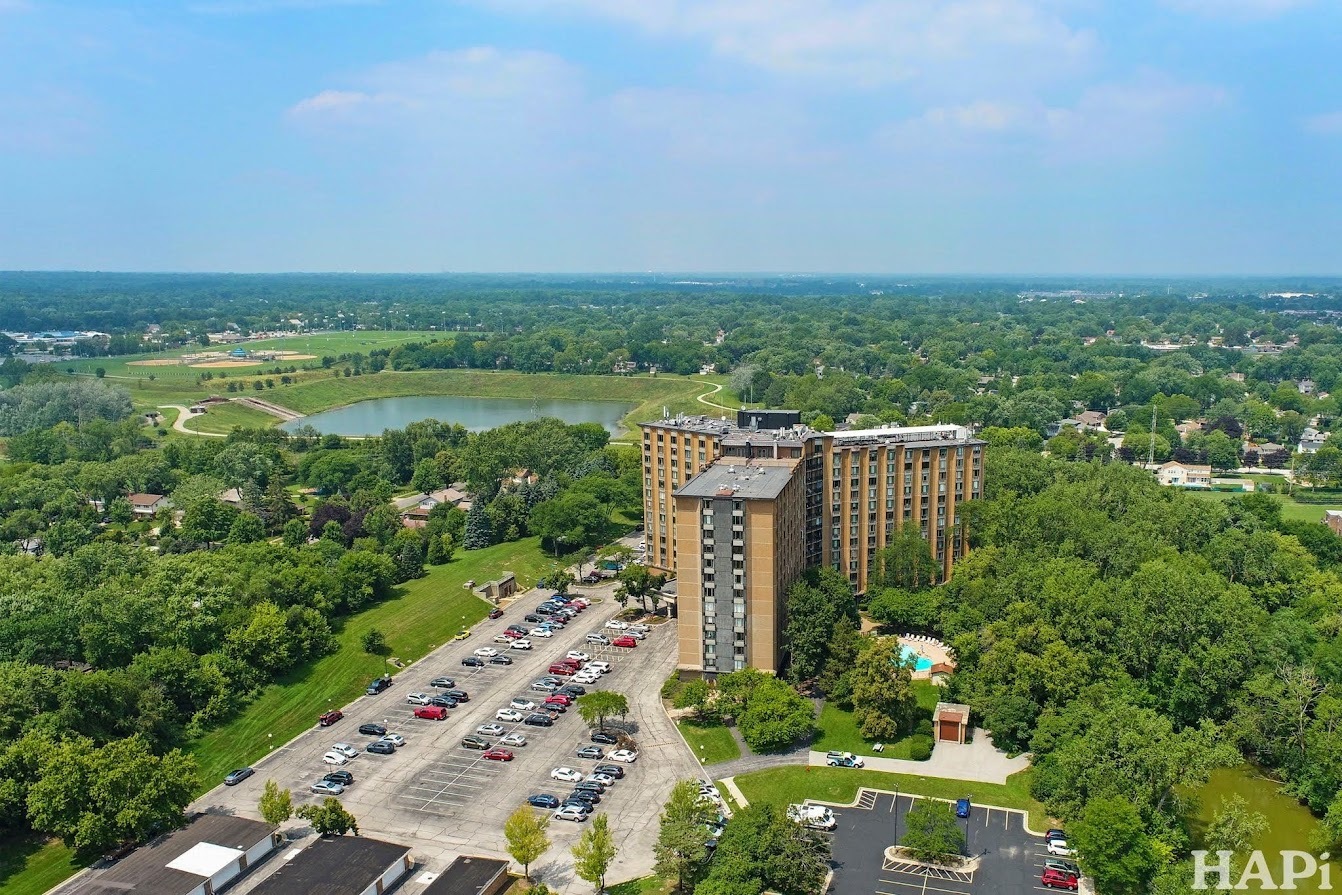 1 Renaissance Place 1119