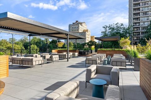 Tiny photo for 2020 N LINCOLN PARK WEST Park #30F, Chicago, IL 60614 (MLS # 12481467)