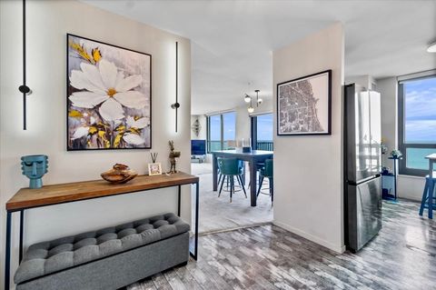Tiny photo for 2020 N LINCOLN PARK WEST Park #30F, Chicago, IL 60614 (MLS # 12481467)