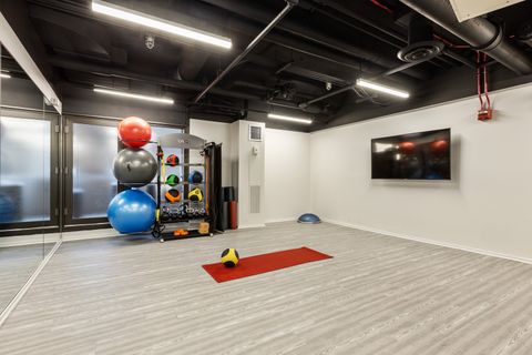 Tiny photo for 2020 N LINCOLN PARK WEST Park #30F, Chicago, IL 60614 (MLS # 12481467)