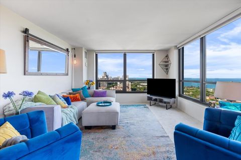 Tiny photo for 2020 N LINCOLN PARK WEST Park #30F, Chicago, IL 60614 (MLS # 12481467)