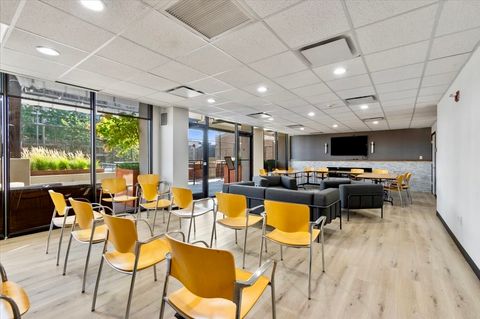 Tiny photo for 2020 N LINCOLN PARK WEST Park #30F, Chicago, IL 60614 (MLS # 12481467)