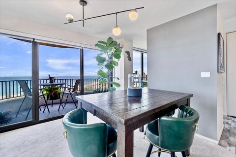 Tiny photo for 2020 N LINCOLN PARK WEST Park #30F, Chicago, IL 60614 (MLS # 12481467)