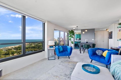 Tiny photo for 2020 N LINCOLN PARK WEST Park #30F, Chicago, IL 60614 (MLS # 12481467)