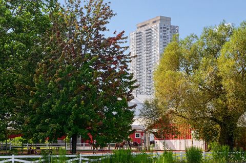 Tiny photo for 2020 N LINCOLN PARK WEST Park #30F, Chicago, IL 60614 (MLS # 12481467)