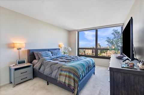 Tiny photo for 2020 N LINCOLN PARK WEST Park #30F, Chicago, IL 60614 (MLS # 12481467)
