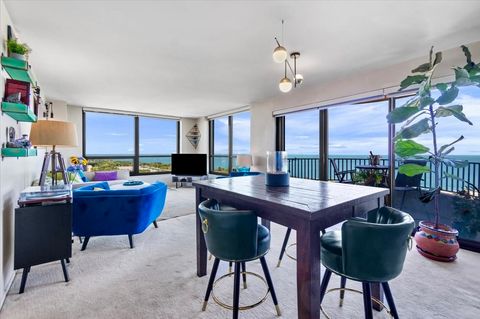 Tiny photo for 2020 N LINCOLN PARK WEST Park #30F, Chicago, IL 60614 (MLS # 12481467)
