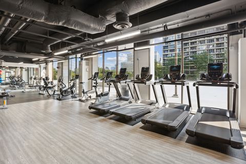 Tiny photo for 2020 N LINCOLN PARK WEST Park #30F, Chicago, IL 60614 (MLS # 12481467)