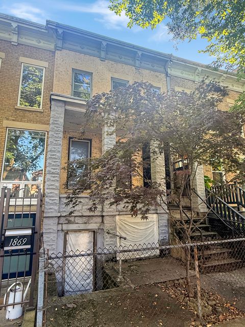 Photo of 1867 N Leavitt Street, Chicago, IL 60647 (MLS # 12480033)