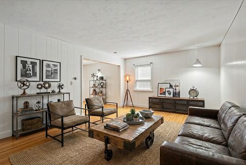 Tiny photo for 225 Burchell Avenue, Highwood, IL 60040 (MLS # 12564895)