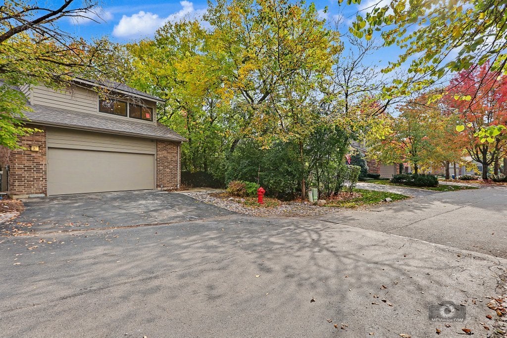 37 Brook Lane