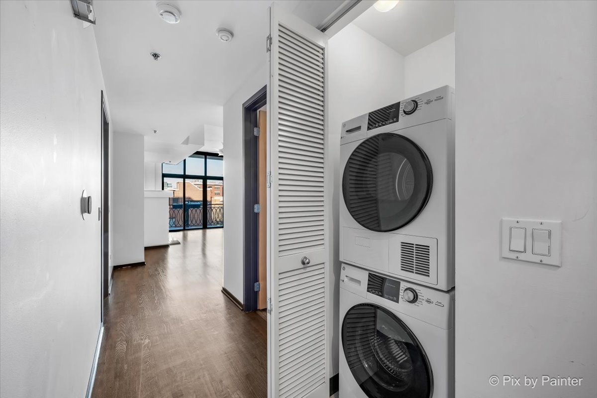 1201 W Adams Street 403