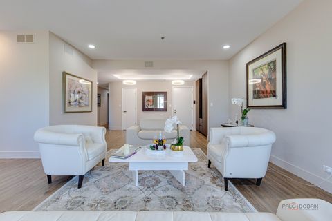 Tiny photo for 209 Rivershire Lane #402, Lincolnshire, IL 60069 (MLS # 12490082)
