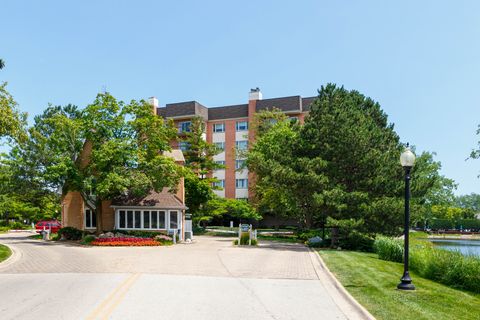 Tiny photo for 209 Rivershire Lane #402, Lincolnshire, IL 60069 (MLS # 12490082)