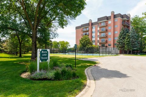 Tiny photo for 209 Rivershire Lane #402, Lincolnshire, IL 60069 (MLS # 12490082)