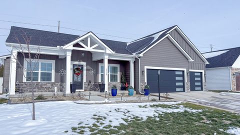 Tiny photo for 1717 S Stone Creek Boulevard, Urbana, IL 61802 (MLS # 12520736)