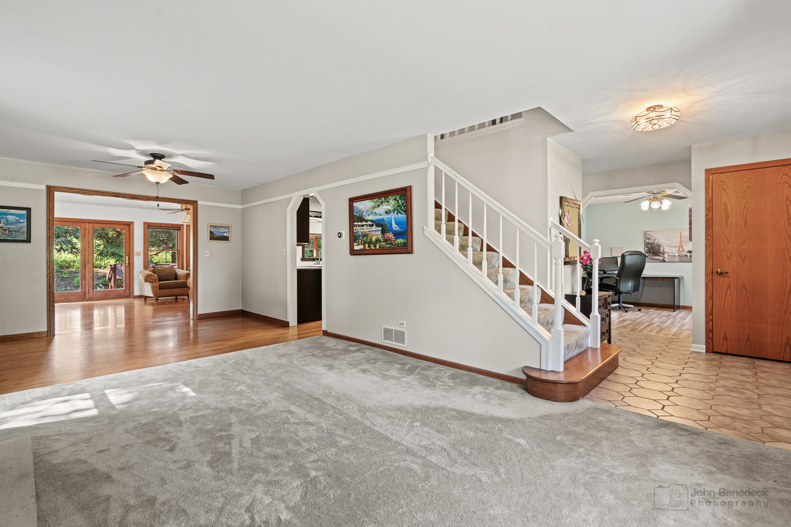 35W225 Crescent Drive