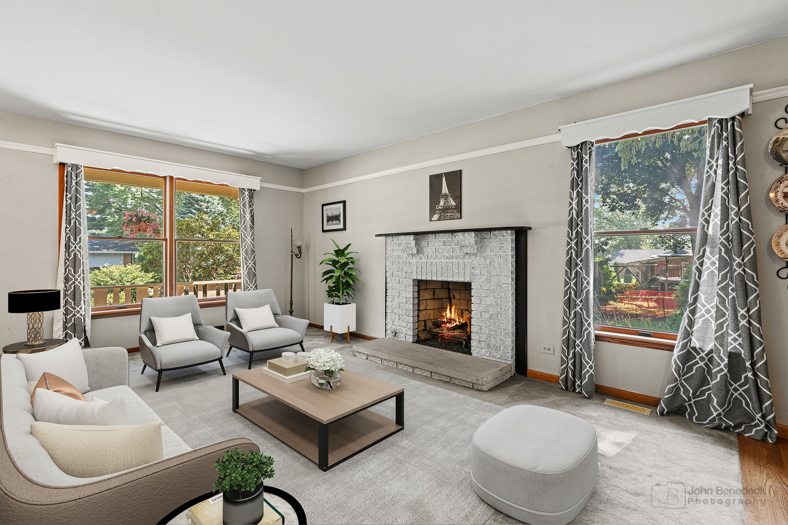 35W225 Crescent Drive