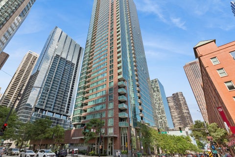 Photo of 505 N McClurg Court #204, Chicago, IL 60611 (MLS # 12787353)