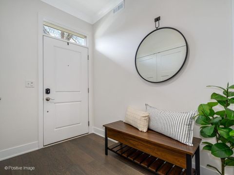 Tiny photo for 37 S Chestnut Avenue, Arlington Heights, IL 60005 (MLS # 12620343)