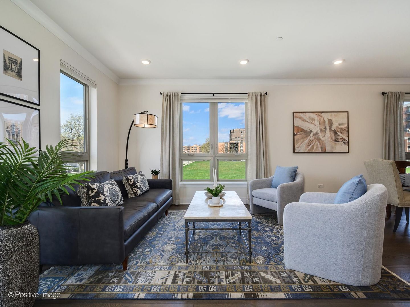 37 S Chestnut Avenue