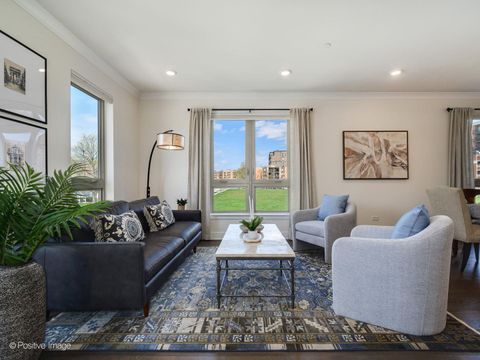 Tiny photo for 37 S Chestnut Avenue, Arlington Heights, IL 60005 (MLS # 12620343)