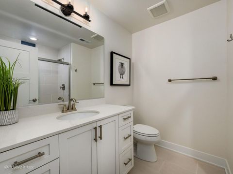 Tiny photo for 37 S Chestnut Avenue, Arlington Heights, IL 60005 (MLS # 12620343)