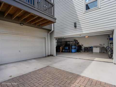 Tiny photo for 37 S Chestnut Avenue, Arlington Heights, IL 60005 (MLS # 12620343)