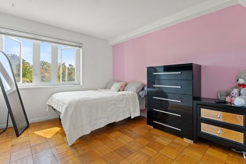 Tiny photo for 7202 Oak Avenue #4NE, River Forest, IL 60305 (MLS # 12471668)