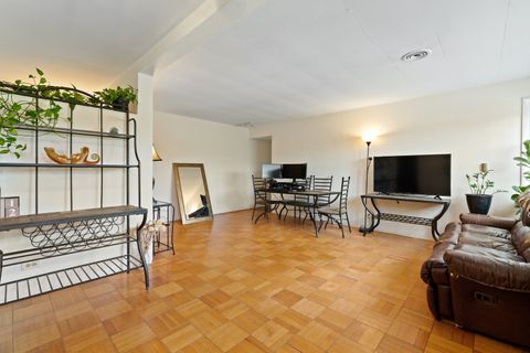 Tiny photo for 7202 Oak Avenue #4NE, River Forest, IL 60305 (MLS # 12471668)