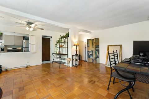 Tiny photo for 7202 Oak Avenue #4NE, River Forest, IL 60305 (MLS # 12471668)