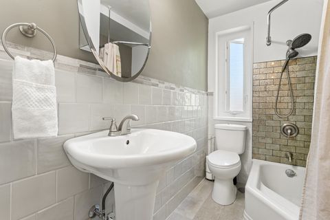 Tiny photo for 7202 Oak Avenue #4NE, River Forest, IL 60305 (MLS # 12471668)