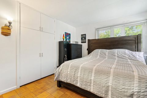 Tiny photo for 7202 Oak Avenue #4NE, River Forest, IL 60305 (MLS # 12471668)