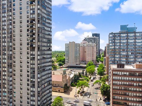 Tiny photo for 5740 N Sheridan Road #17C, Chicago, IL 60660 (MLS # 12715513)