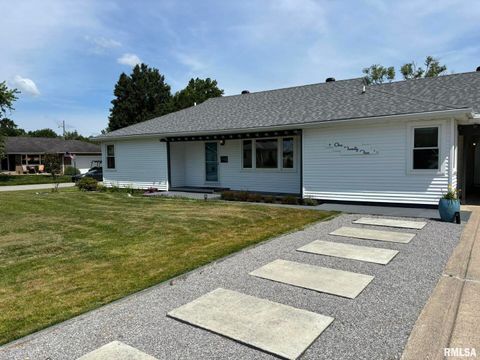 Tiny photo for 122 Paint Creek Lane, Carmi, IL 62821 (MLS # EB458466)