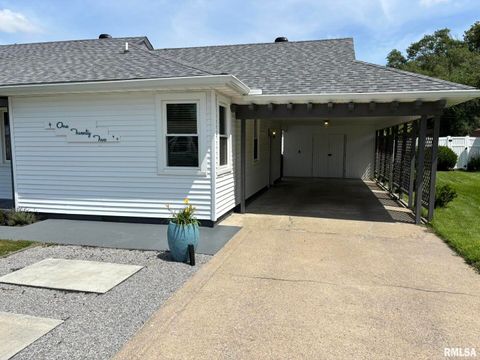 Tiny photo for 122 Paint Creek Lane, Carmi, IL 62821 (MLS # EB458466)