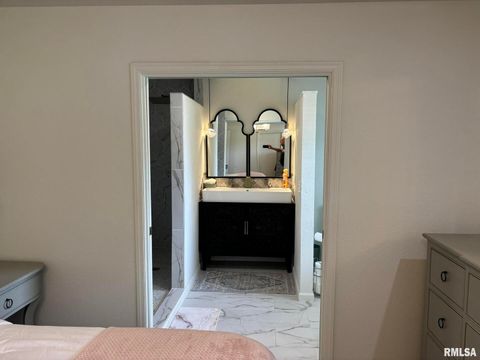 Tiny photo for 122 Paint Creek Lane, Carmi, IL 62821 (MLS # EB458466)