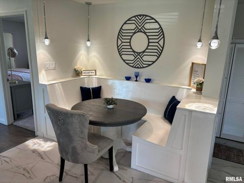 Tiny photo for 122 Paint Creek Lane, Carmi, IL 62821 (MLS # EB458466)