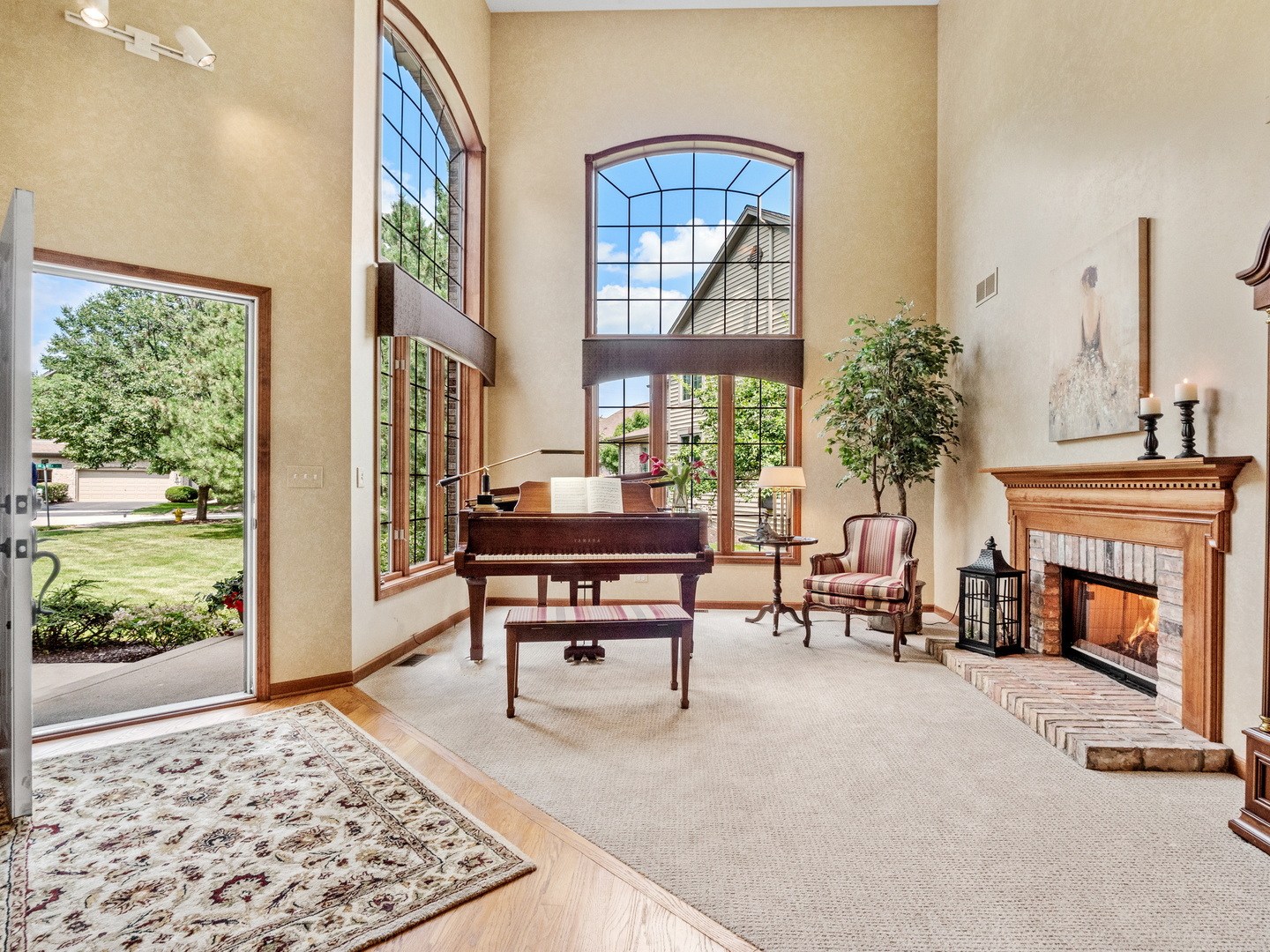1N639 Augusta Court