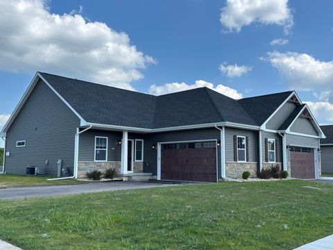 404 Anjali Court L Sycamore IL 60178