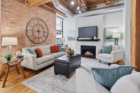 Tiny photo for 728 W JACKSON Boulevard #326, Chicago, IL 60661 (MLS # 12559785)