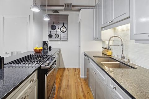 Tiny photo for 728 W JACKSON Boulevard #326, Chicago, IL 60661 (MLS # 12559785)
