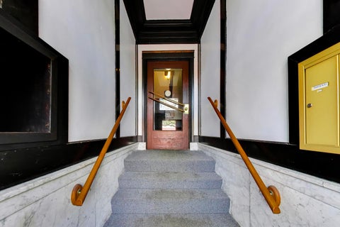 Tiny photo for 1231 E 53rd Street #1, Chicago, IL 60615 (MLS # 12640061)