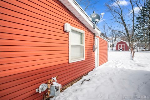 Tiny photo for 1009 Assell Avenue, Aurora, IL 60505 (MLS # 12529370)