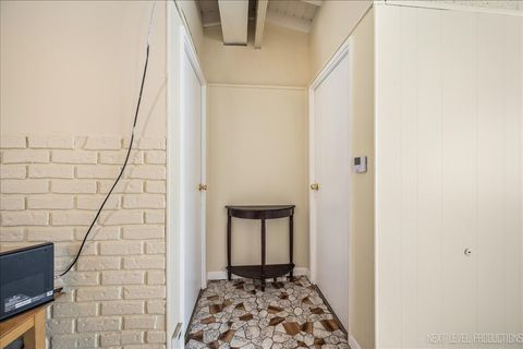 Tiny photo for 1009 Assell Avenue, Aurora, IL 60505 (MLS # 12529370)