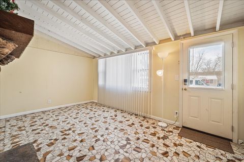 Tiny photo for 1009 Assell Avenue, Aurora, IL 60505 (MLS # 12529370)