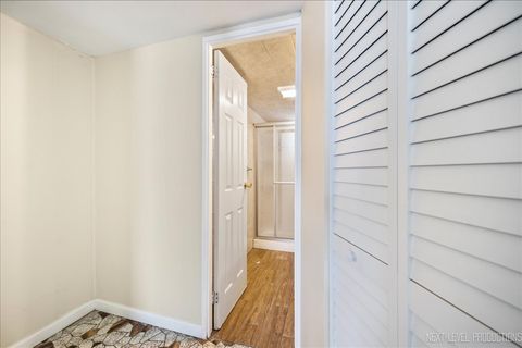 Tiny photo for 1009 Assell Avenue, Aurora, IL 60505 (MLS # 12529370)