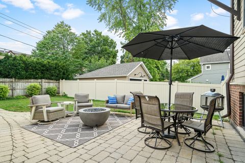 Tiny photo for 5229 Benton Avenue, Downers Grove, IL 60515 (MLS # 12537144)